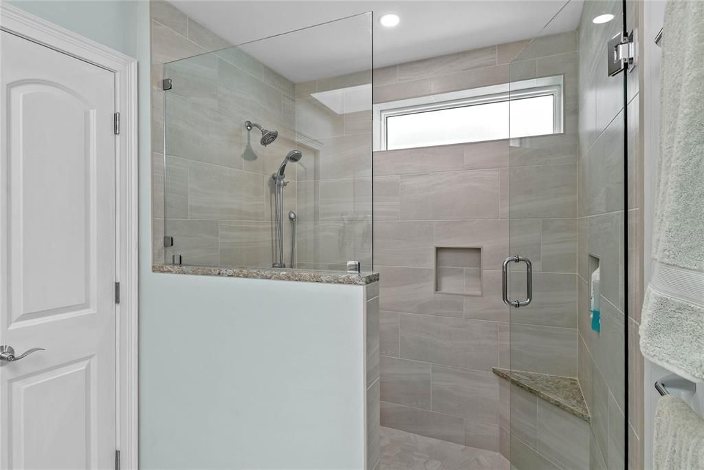 En Venta: $824,900 (3 camas, 2 baños, 2088 Pies cuadrados)