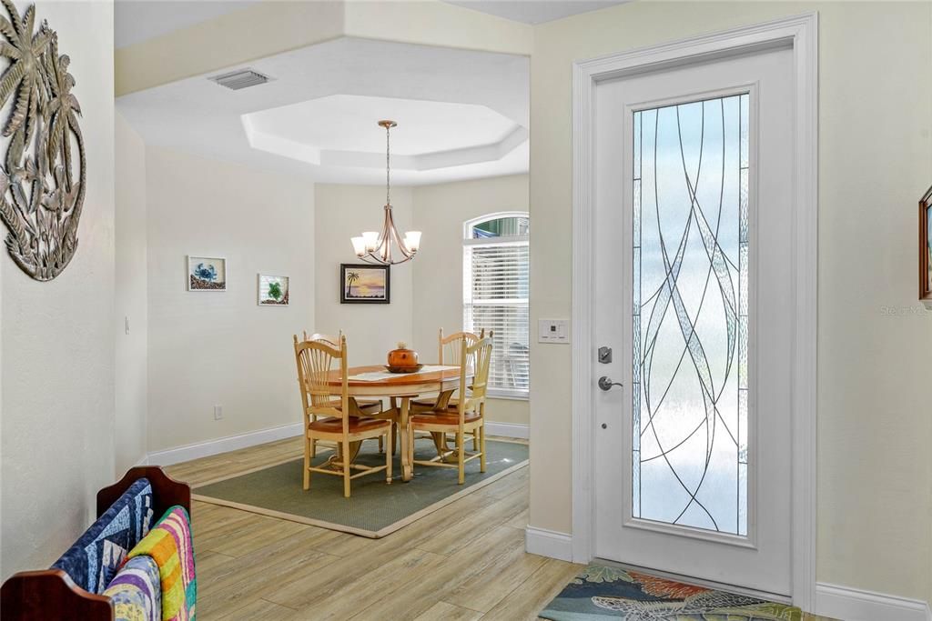 En Venta: $824,900 (3 camas, 2 baños, 2088 Pies cuadrados)