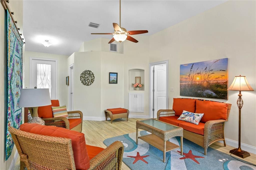 En Venta: $824,900 (3 camas, 2 baños, 2088 Pies cuadrados)