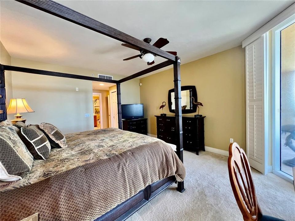 В аренду: $6,750 (3 спален, 3 ванн, 2351 Квадратных фут)