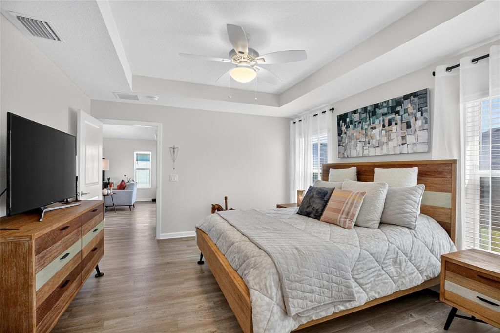 На продажу: $369,900 (3 спален, 2 ванн, 1512 Квадратных фут)