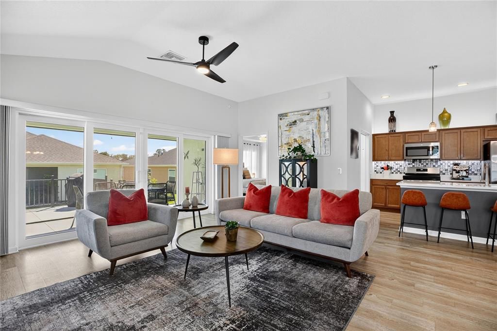 На продажу: $369,900 (3 спален, 2 ванн, 1512 Квадратных фут)