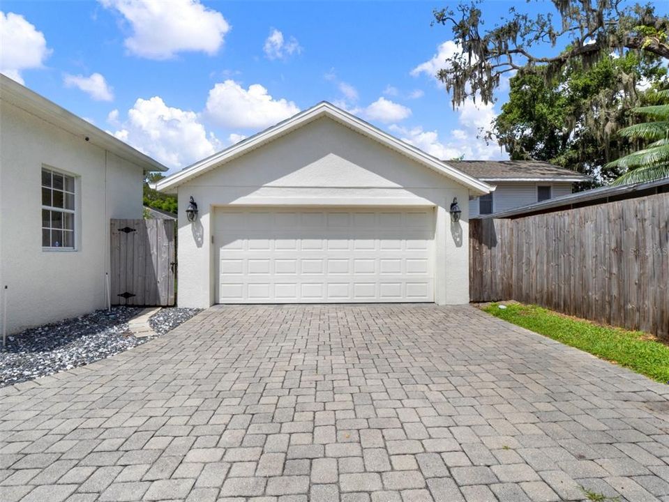 Active With Contract: $1,174,900 (4 beds, 3 baths, 2999 Square Feet)