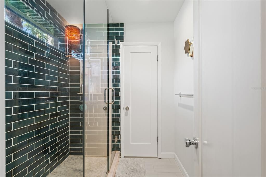 待售: $949,999 (4 贝兹, 3 浴室, 3201 平方英尺)