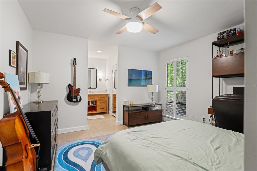 待售: $949,999 (4 贝兹, 3 浴室, 3201 平方英尺)