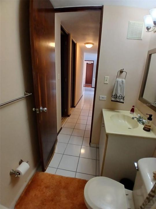 En Venta: $260,000 (3 camas, 2 baños, 1246 Pies cuadrados)