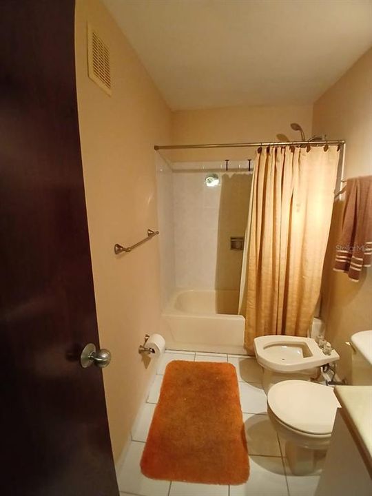 En Venta: $260,000 (3 camas, 2 baños, 1246 Pies cuadrados)