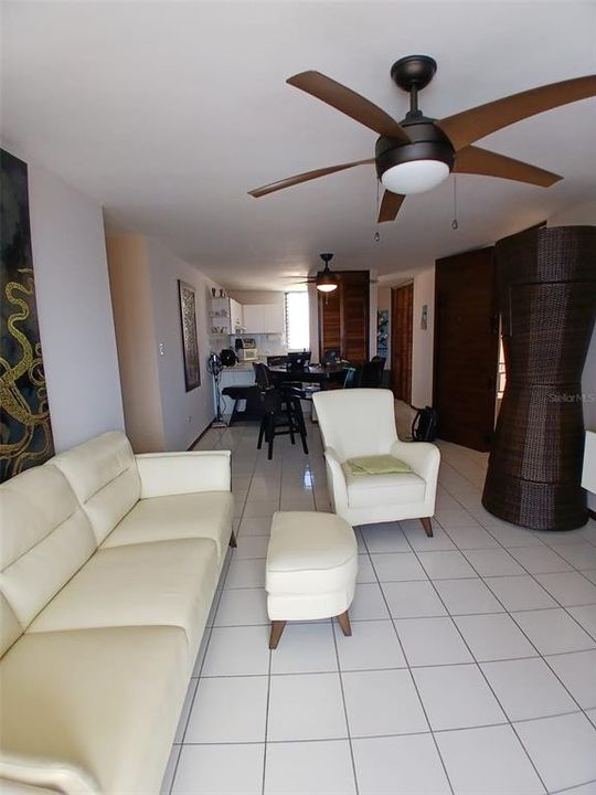 En Venta: $260,000 (3 camas, 2 baños, 1246 Pies cuadrados)