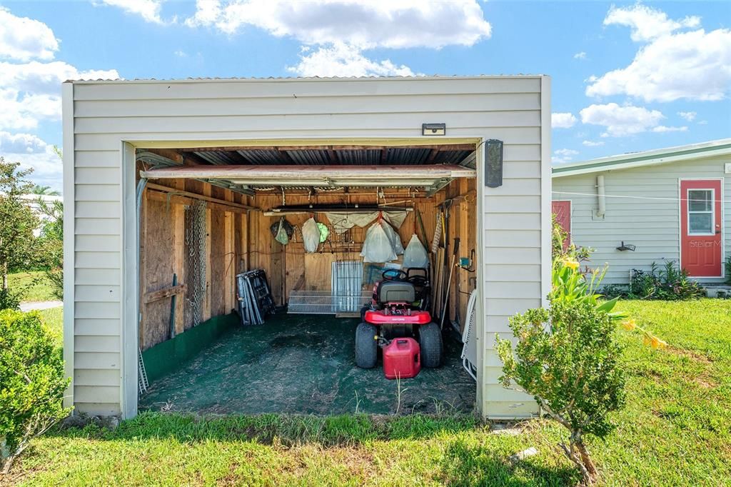 На продажу: $159,999 (2 спален, 2 ванн, 1276 Квадратных фут)