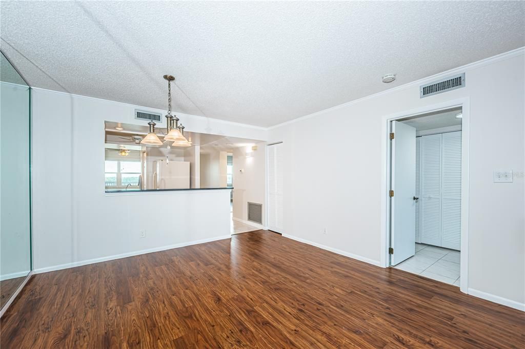 Activo con contrato: $200,000 (2 camas, 2 baños, 1280 Pies cuadrados)