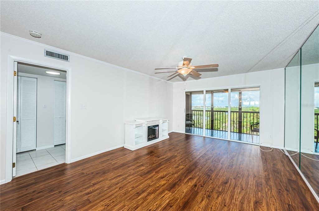 Activo con contrato: $200,000 (2 camas, 2 baños, 1280 Pies cuadrados)