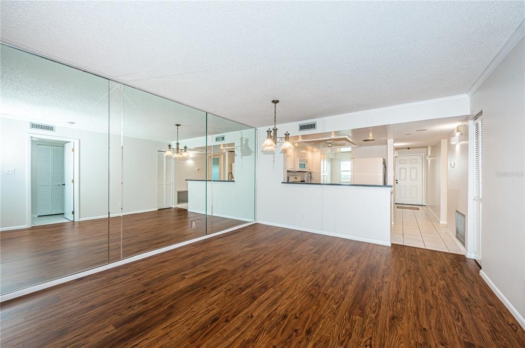 Activo con contrato: $200,000 (2 camas, 2 baños, 1280 Pies cuadrados)