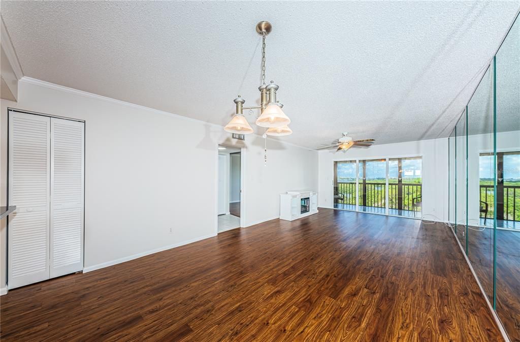 Activo con contrato: $200,000 (2 camas, 2 baños, 1280 Pies cuadrados)