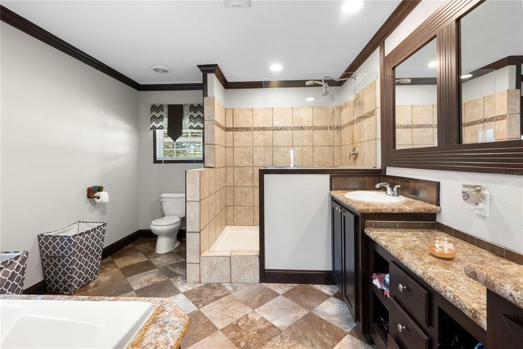 待售: $450,000 (3 贝兹, 2 浴室, 1456 平方英尺)