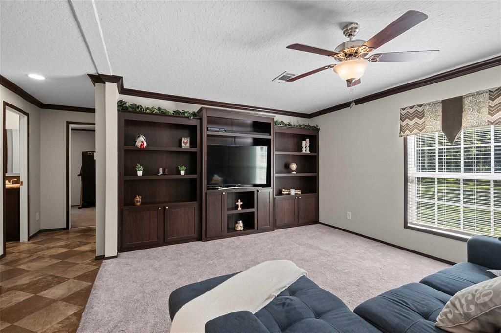 待售: $450,000 (3 贝兹, 2 浴室, 1456 平方英尺)