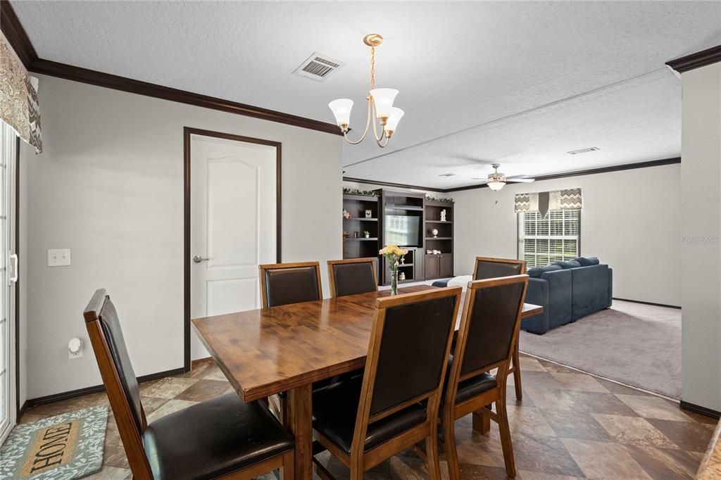 待售: $450,000 (3 贝兹, 2 浴室, 1456 平方英尺)