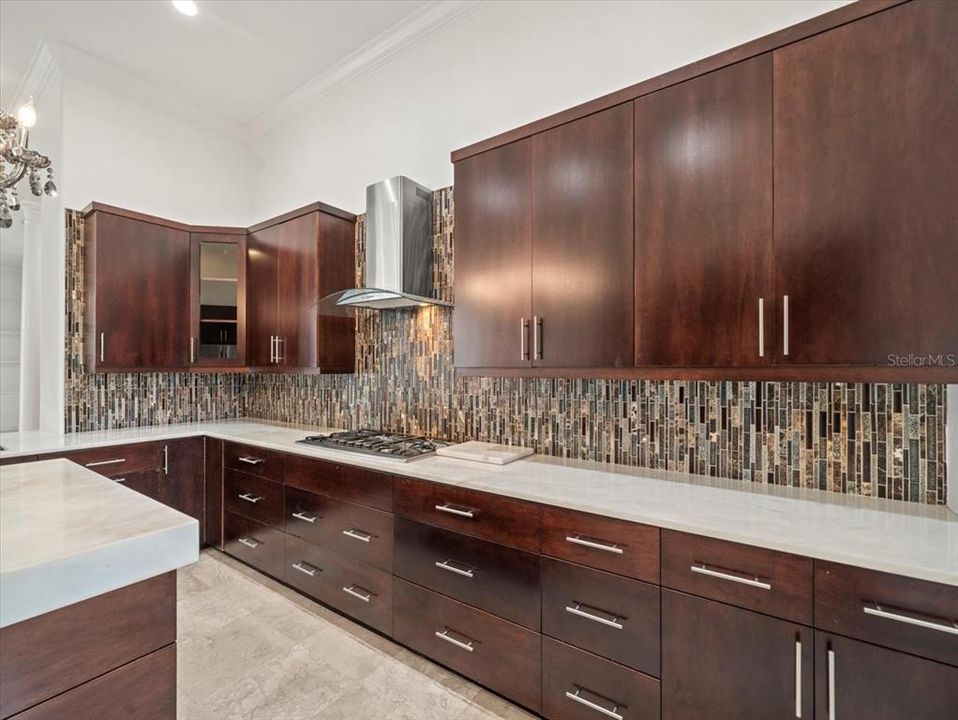 待售: $2,390,000 (4 贝兹, 5 浴室, 4579 平方英尺)