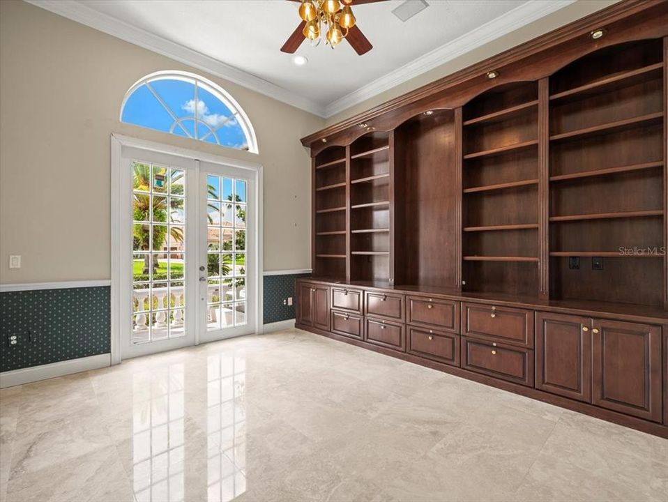 待售: $2,390,000 (4 贝兹, 5 浴室, 4579 平方英尺)