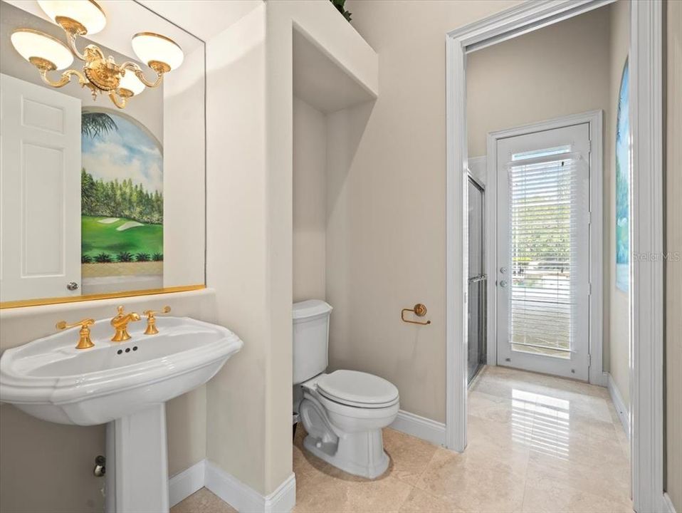 待售: $2,390,000 (4 贝兹, 5 浴室, 4579 平方英尺)