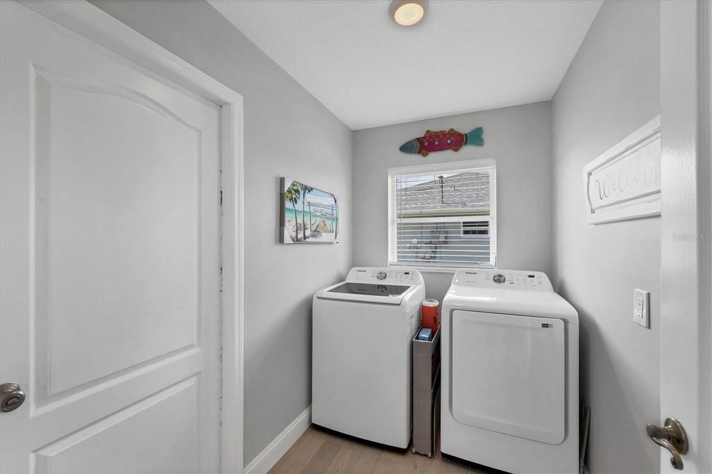 En Venta: $429,000 (3 camas, 2 baños, 1835 Pies cuadrados)