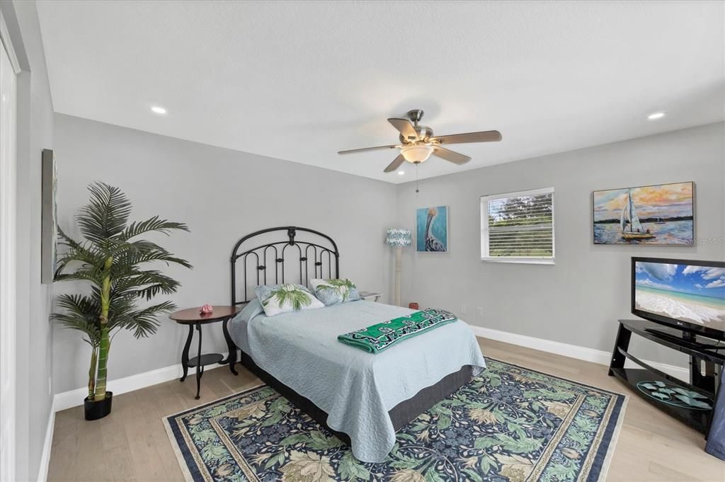 En Venta: $429,000 (3 camas, 2 baños, 1835 Pies cuadrados)