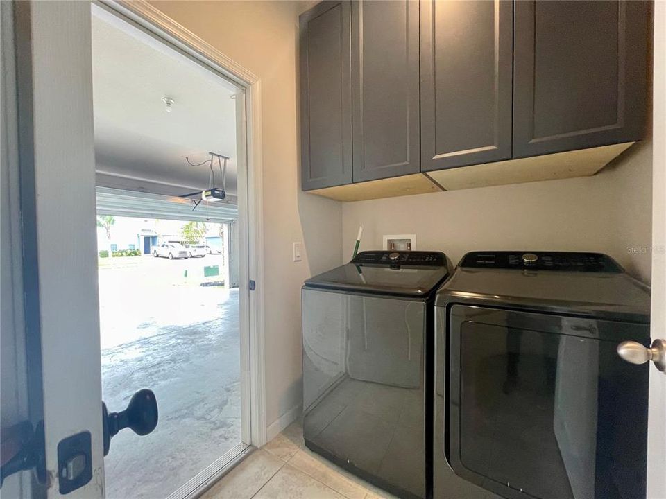 Active With Contract: $369,000 (3 beds, 2 baths, 1515 Square Feet)