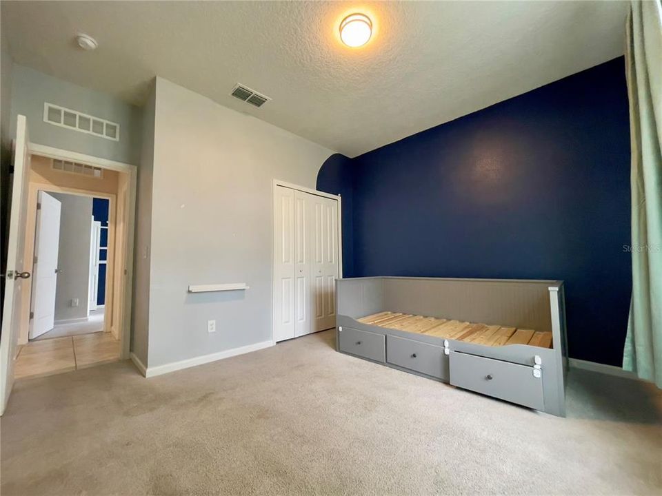 Active With Contract: $369,000 (3 beds, 2 baths, 1515 Square Feet)