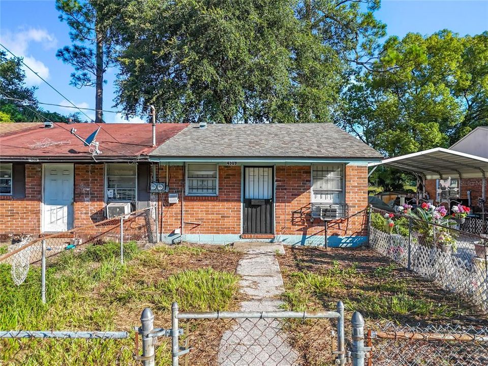 待售: $89,900 (2 贝兹, 1 浴室, 716 平方英尺)