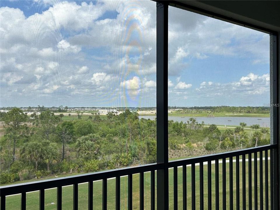 For Rent: $2,000 (2 beds, 2 baths, 1239 Square Feet)