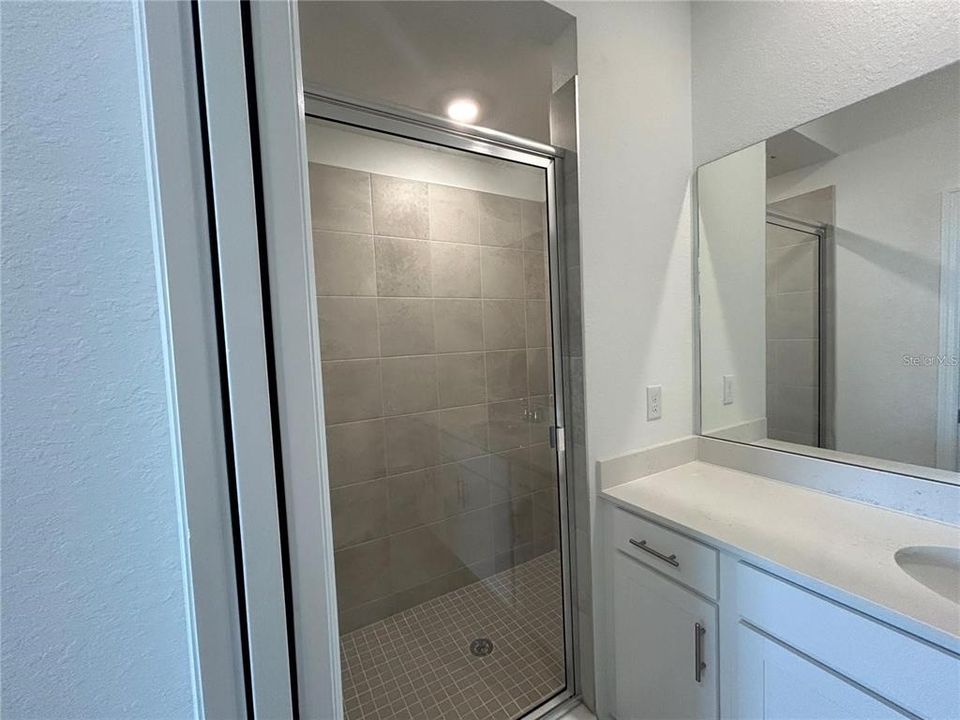 For Rent: $2,000 (2 beds, 2 baths, 1239 Square Feet)