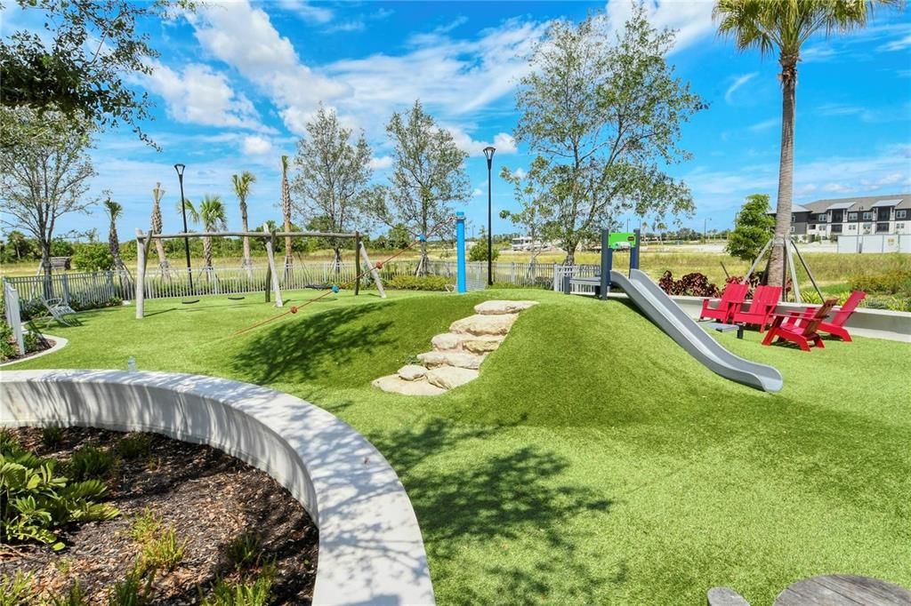 For Rent: $2,000 (2 beds, 2 baths, 1239 Square Feet)