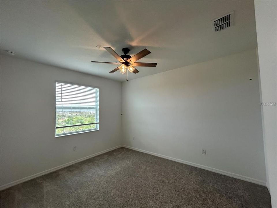 For Rent: $2,000 (2 beds, 2 baths, 1239 Square Feet)