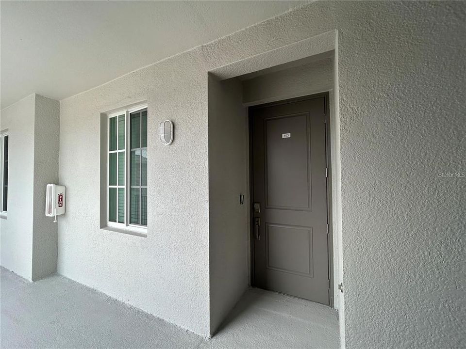 For Rent: $2,000 (2 beds, 2 baths, 1239 Square Feet)
