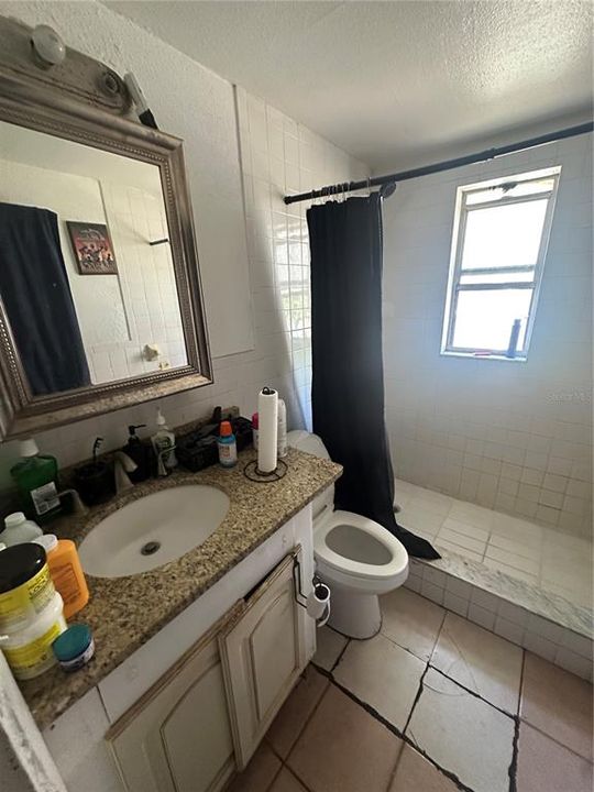 For Sale: $179,600 (2 beds, 1 baths, 672 Square Feet)