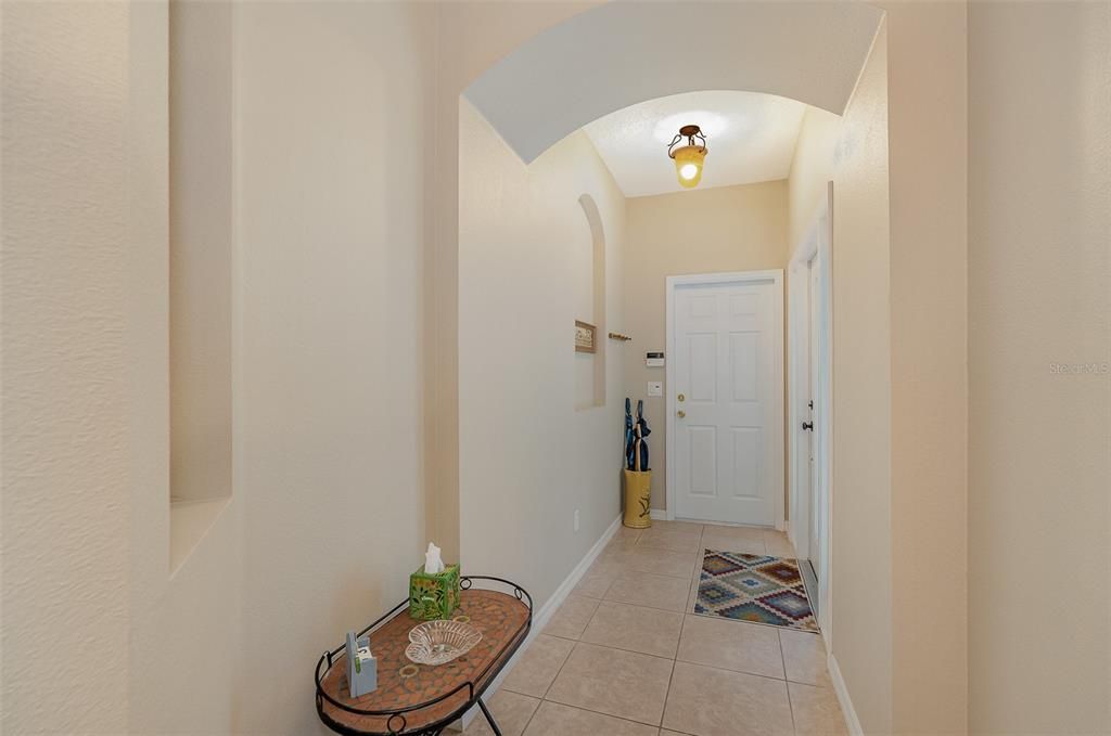 En Venta: $359,900 (3 camas, 2 baños, 1613 Pies cuadrados)