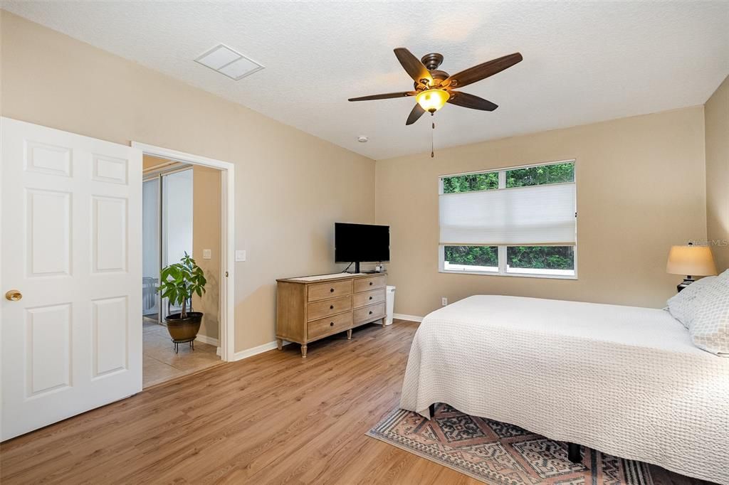 En Venta: $359,900 (3 camas, 2 baños, 1613 Pies cuadrados)