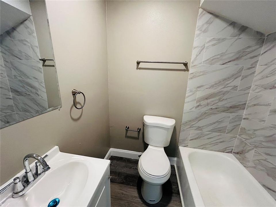 待售: $119,900 (2 贝兹, 1 浴室, 506 平方英尺)