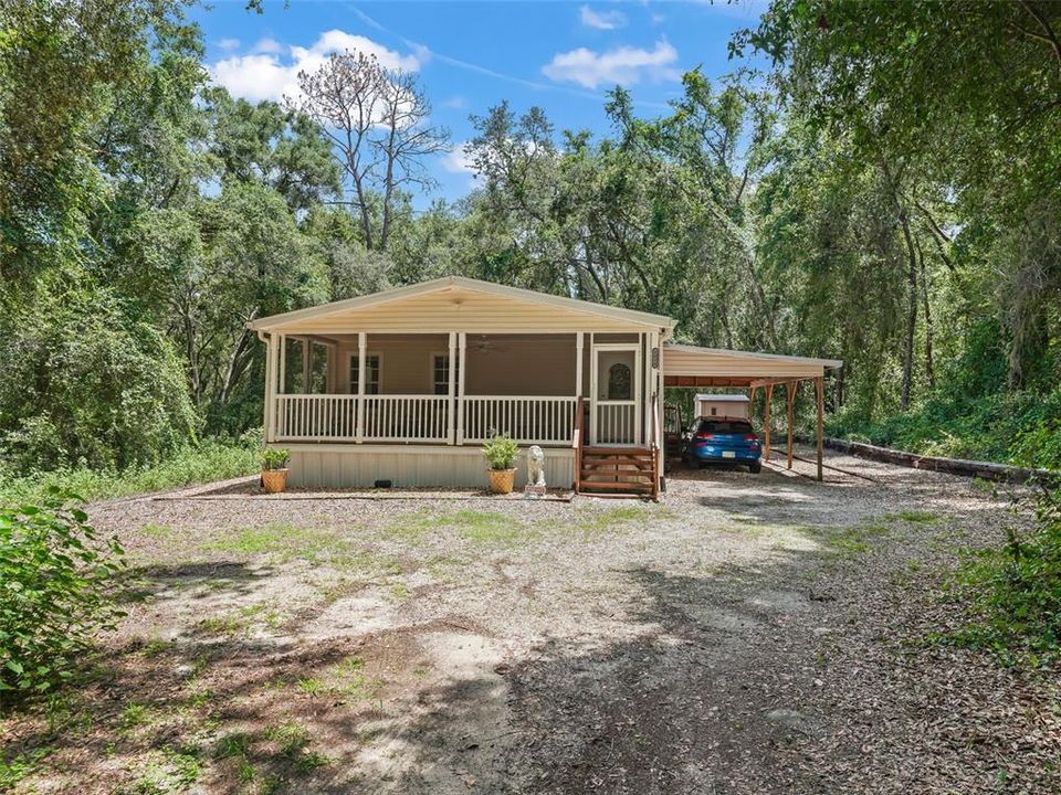 合同活跃: $290,000 (2 贝兹, 2 浴室, 1296 平方英尺)