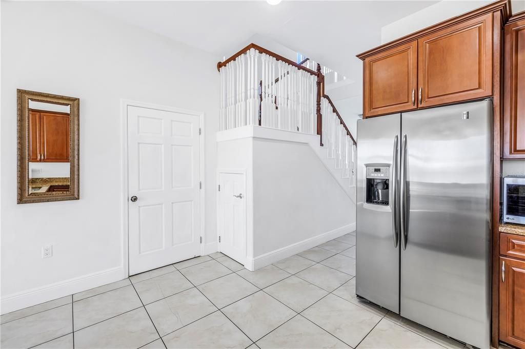 待售: $989,900 (3 贝兹, 3 浴室, 2680 平方英尺)