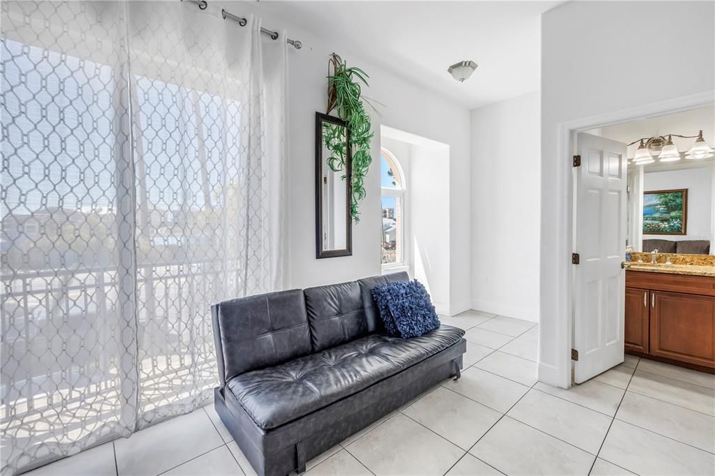 待售: $989,900 (3 贝兹, 3 浴室, 2680 平方英尺)