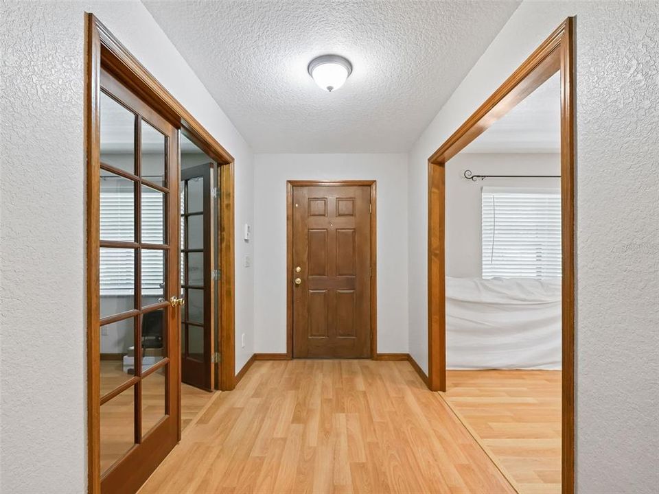 En Venta: $598,700 (3 camas, 2 baños, 2087 Pies cuadrados)