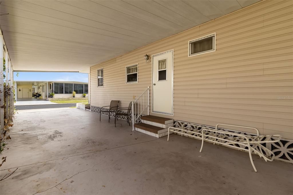 待售: $110,000 (2 贝兹, 2 浴室, 1120 平方英尺)