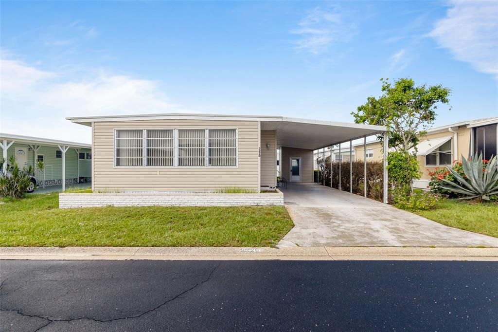 待售: $110,000 (2 贝兹, 2 浴室, 1120 平方英尺)