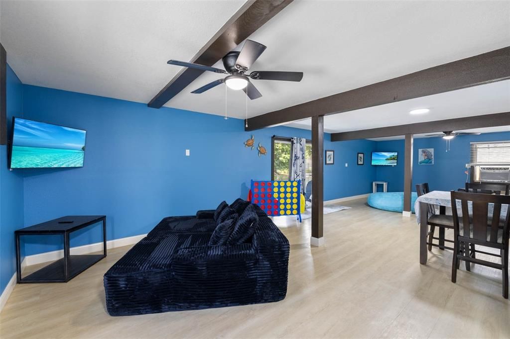 En Venta: $599,900 (3 camas, 2 baños, 1491 Pies cuadrados)