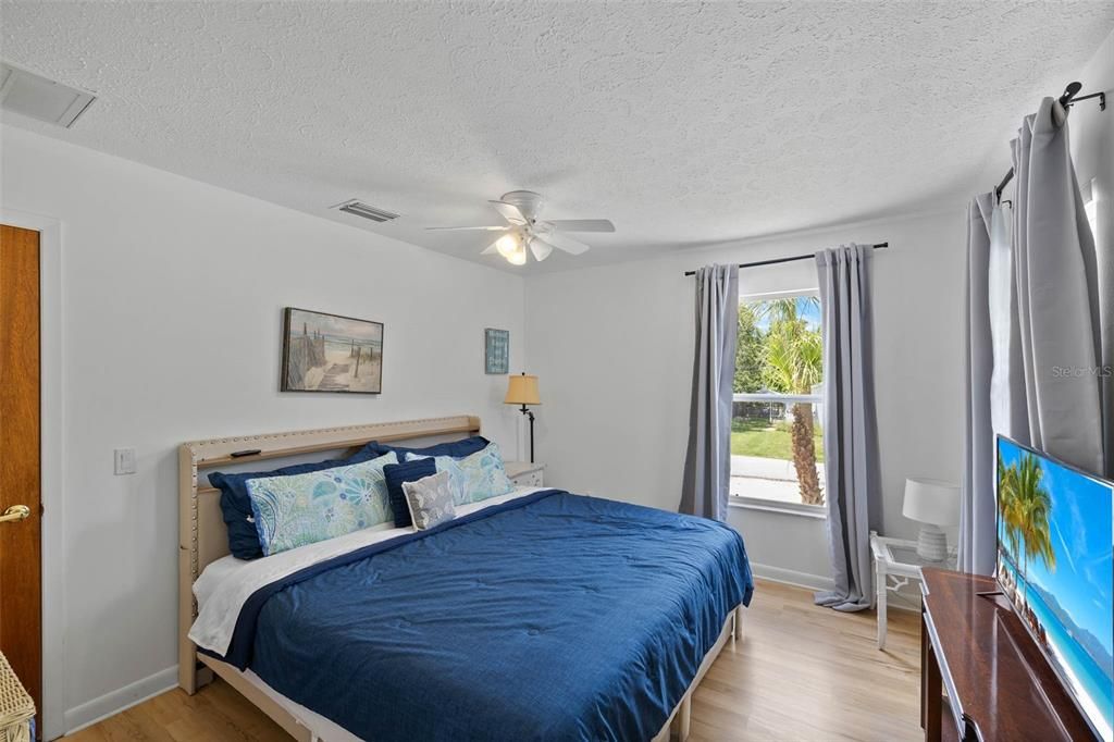 En Venta: $599,900 (3 camas, 2 baños, 1491 Pies cuadrados)