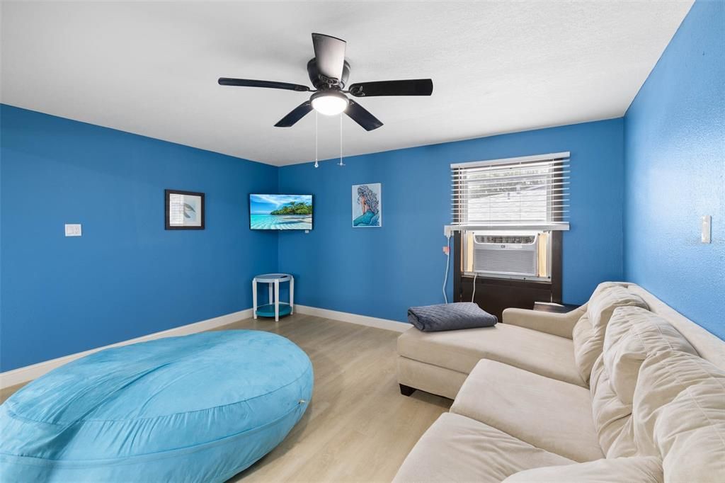 En Venta: $599,900 (3 camas, 2 baños, 1491 Pies cuadrados)