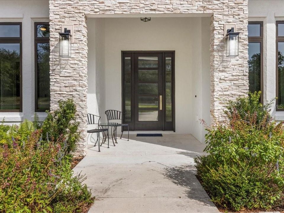 For Sale: $1,150,000 (3 beds, 3 baths, 2989 Square Feet)