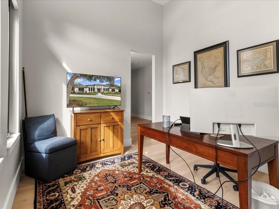 For Sale: $1,150,000 (3 beds, 3 baths, 2989 Square Feet)