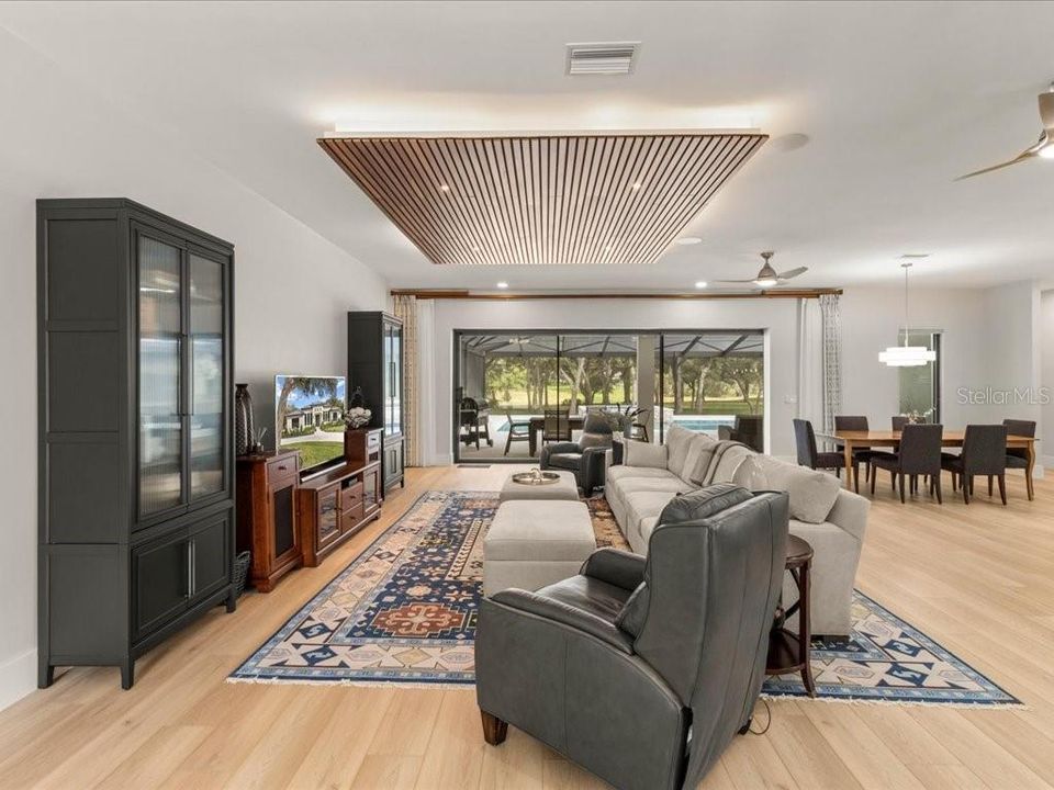 For Sale: $1,150,000 (3 beds, 3 baths, 2989 Square Feet)