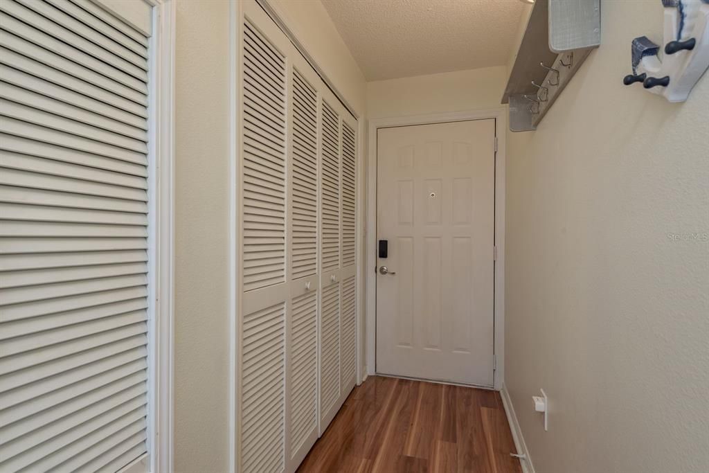 En Venta: $259,900 (2 camas, 2 baños, 1410 Pies cuadrados)